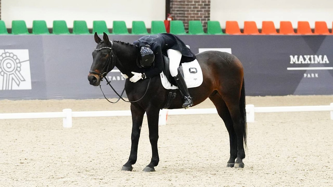 Троеборье началось в MAXIMA PARK!