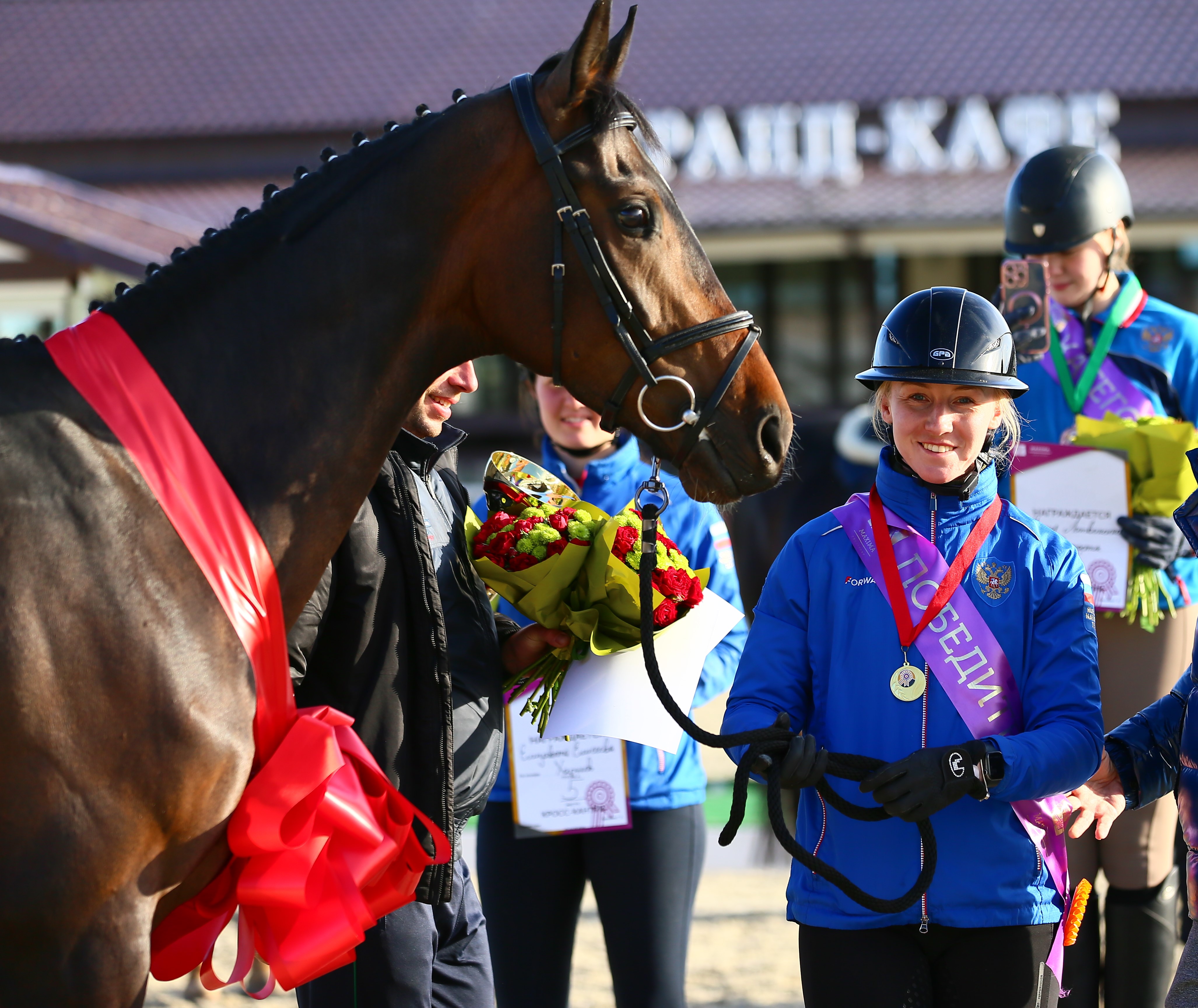 Олеся Косарева выиграла лошадь в кросс-кантри