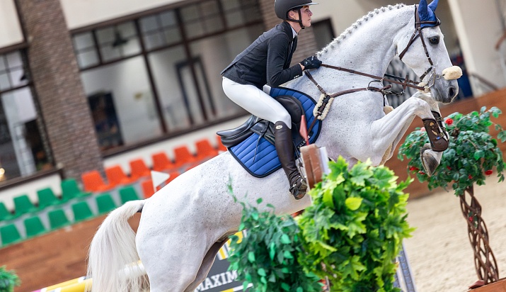 Завершился второй турнирный день по конкуру!