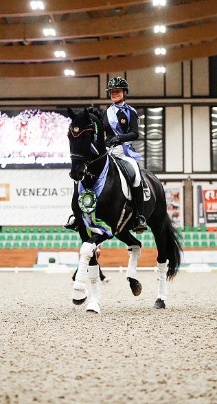 Выездковый турнир стартовал в MAXIMA PARK! 