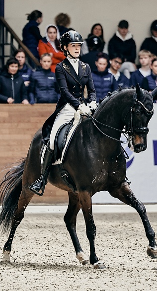 Всадники "Перспективы" завоевали командный Кубок Максима Мастерс по выездке